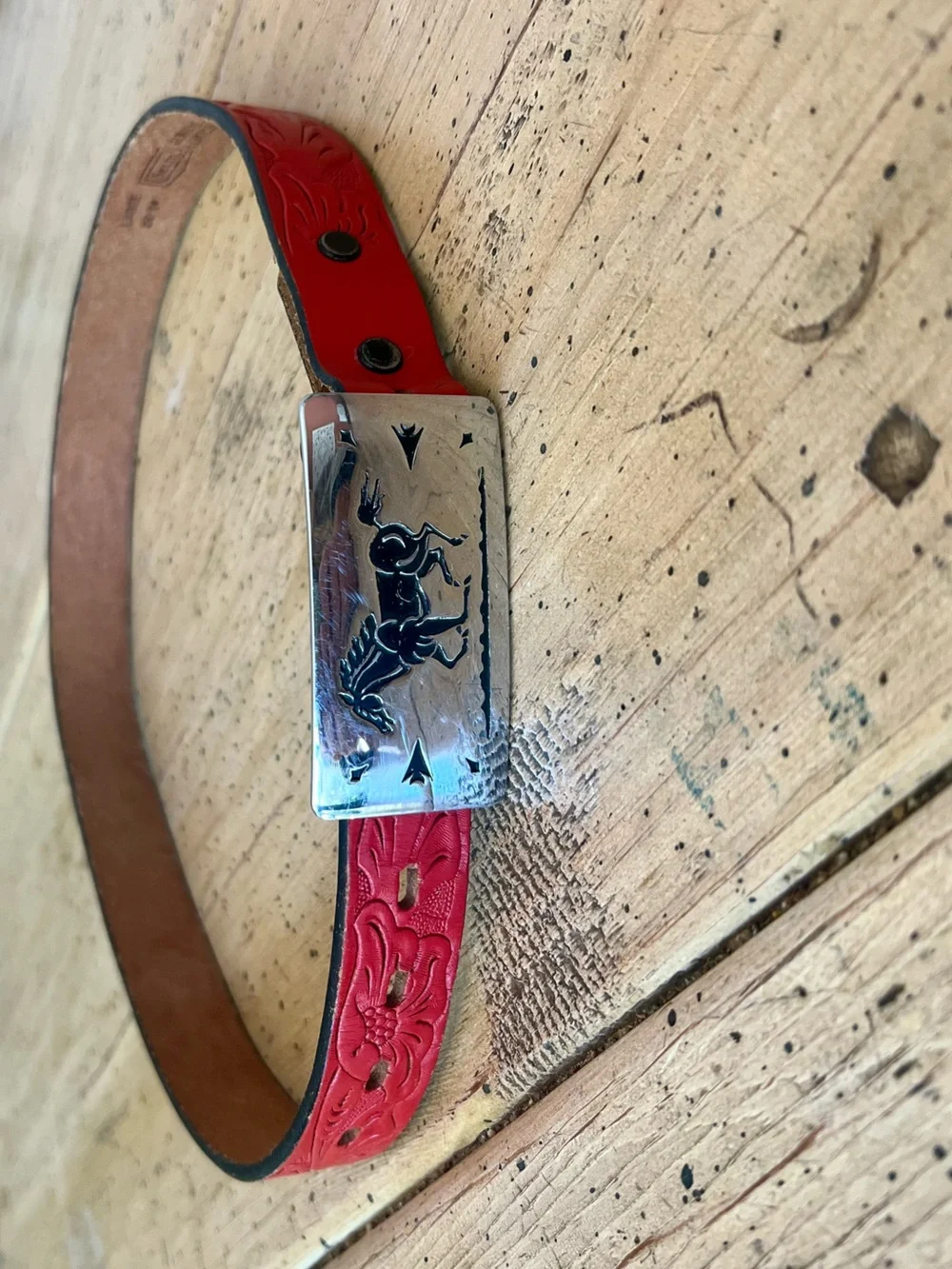 ❤️VTG 70s Sears Kids Red Leather Tooled Belt Chambers Horse Buckle Large 22-24